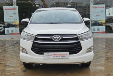 Toyota Innova Crysta 2.8 G AUTO