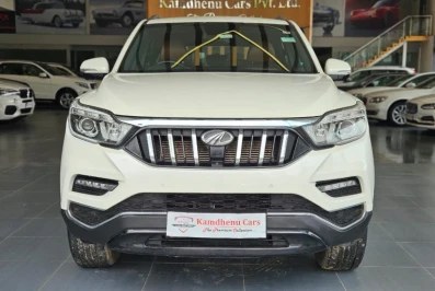 Mahindra Alturas G4 2WD