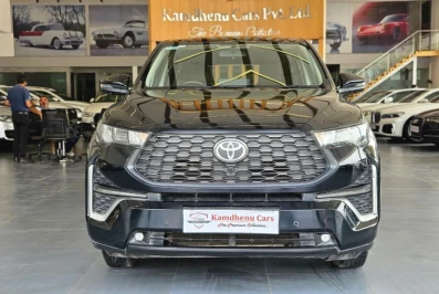 Toyota Innova Hycross INNOVA HYCROSS 7S OPTION AUTO